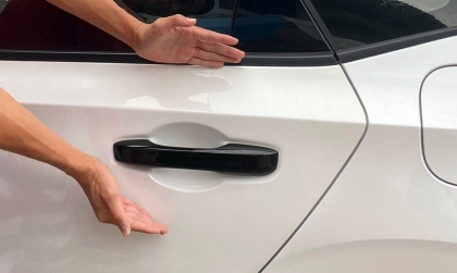 Honda Civic mua mới bị nghi sơn lại; Từ đề xuất giảm 10 triệu đồng đến phải đổi xe mới